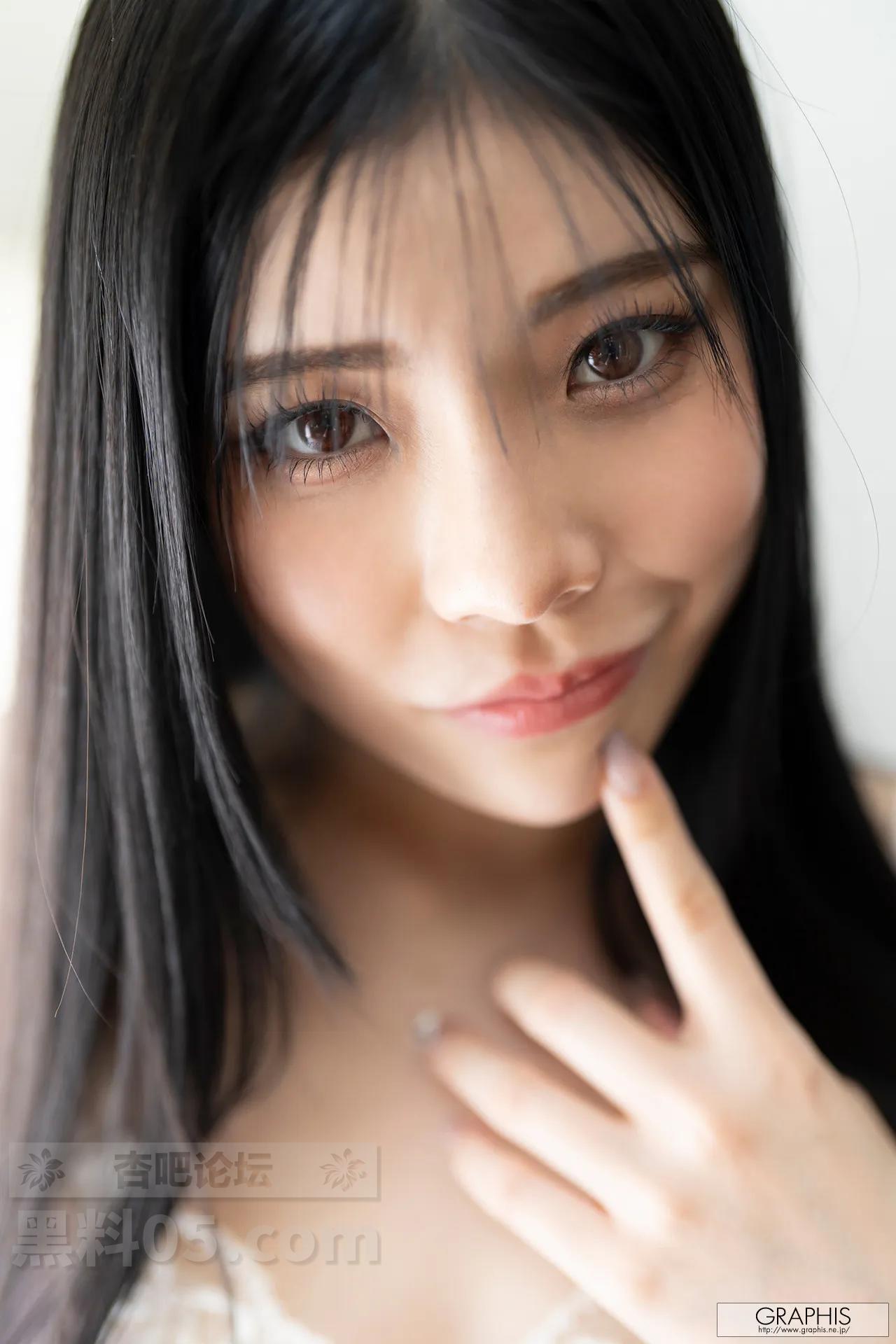 serving_2560_rei-kamiki-shen2-mu4-li4-graphis-gals-glorious-vol02-13_a5270d58ea.png